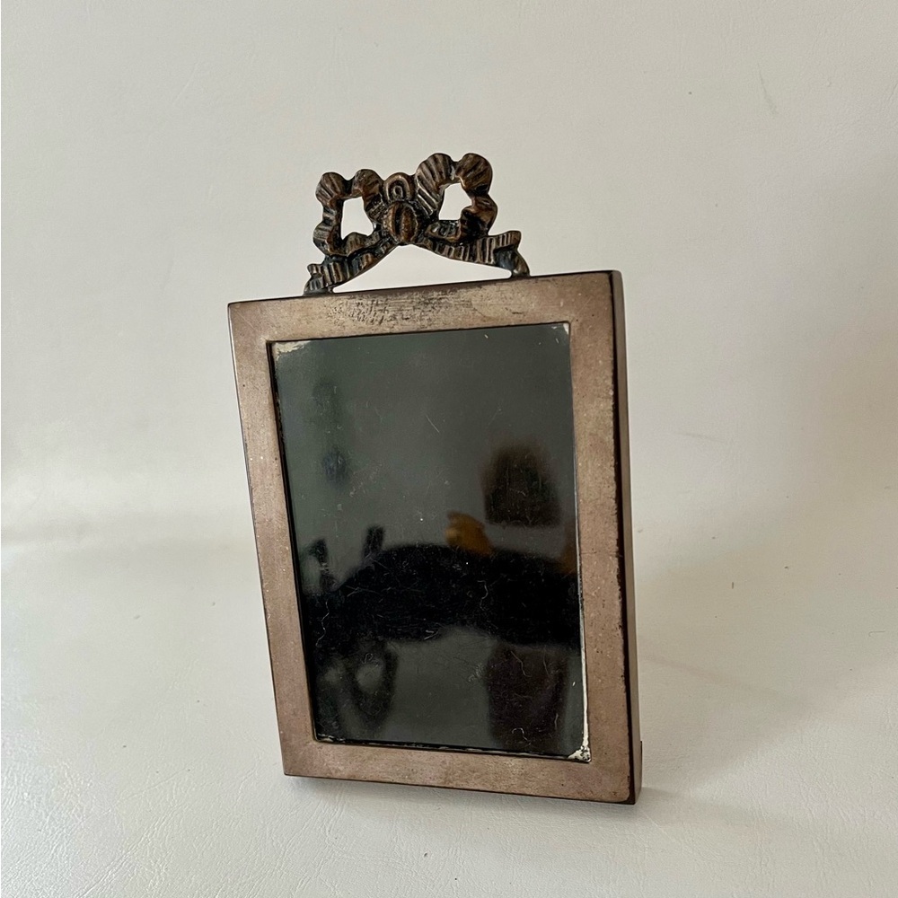 Elegant Metal Photo Frame with Bow Accent 3.5/4.5 inches